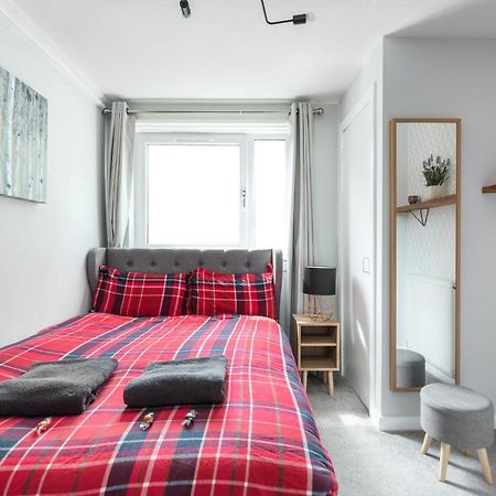 City Centre Stylish Apartment With Free Parking EDI Eksteriør bilde